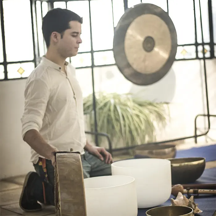 macro-sound-healing-concert-3